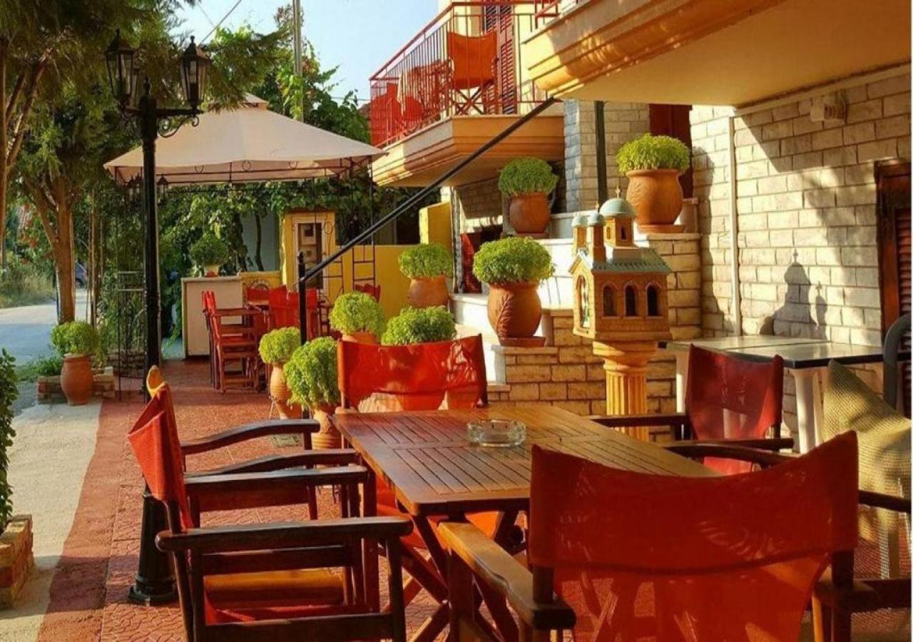Gallery Амолиани Экстерьер фото